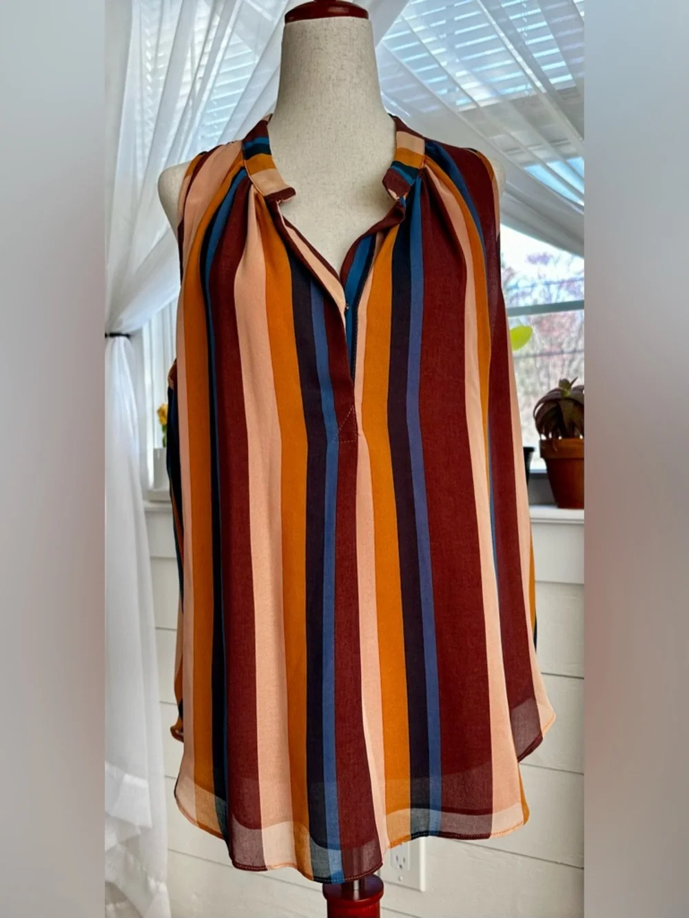 VICI Striped Franciscan Damsel Sleeveless Blouse. Split Neckline Size: Medium